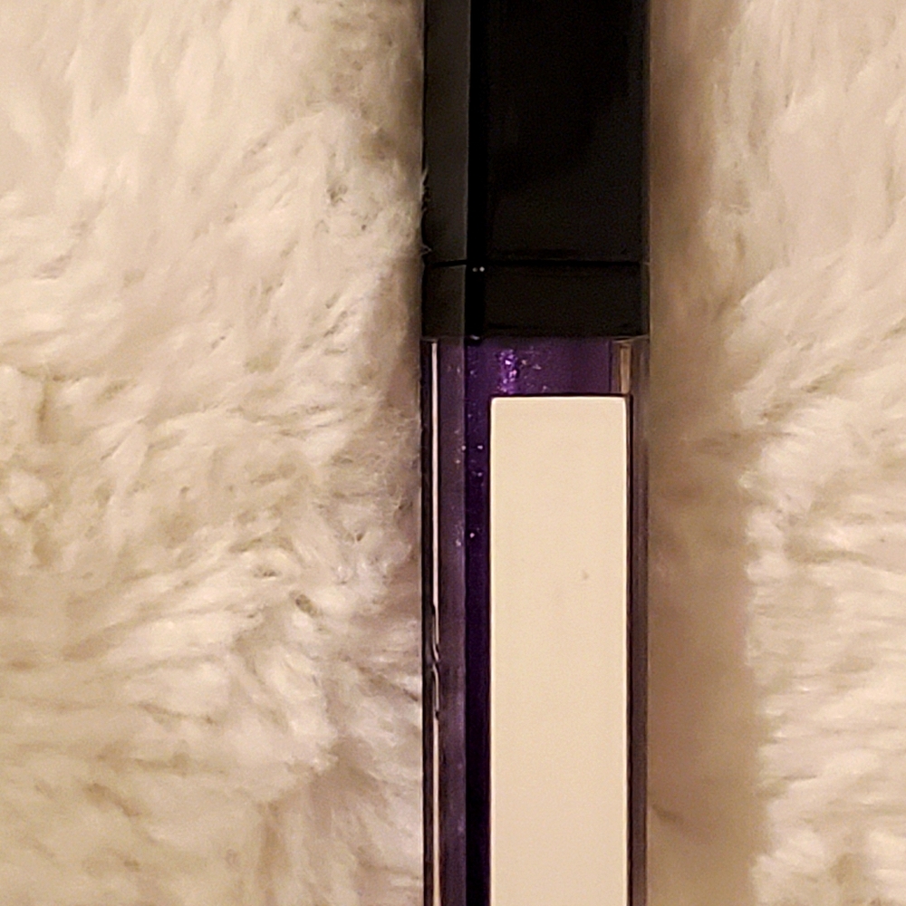 Purple lip gloss